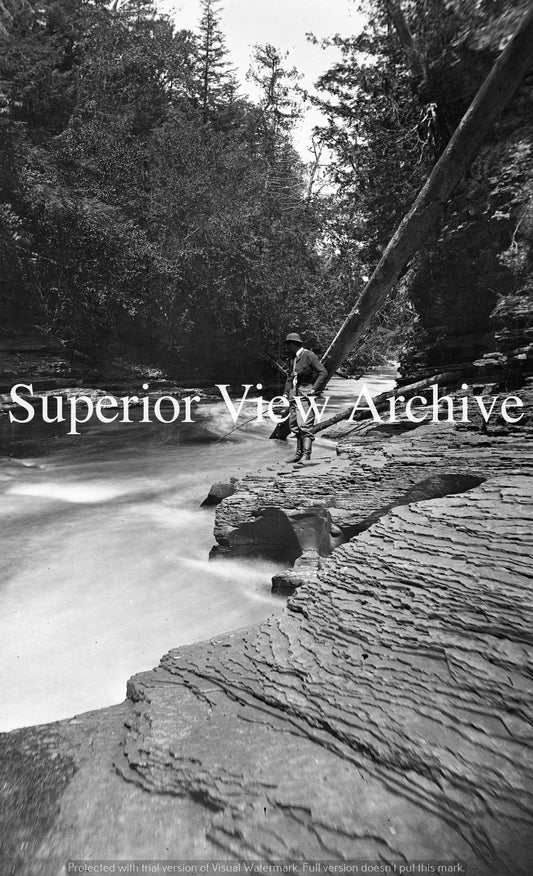 Presque Isle River-Nice Hole