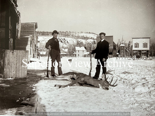 Upper Peninsula Snow Country Buck-Proud Hunters