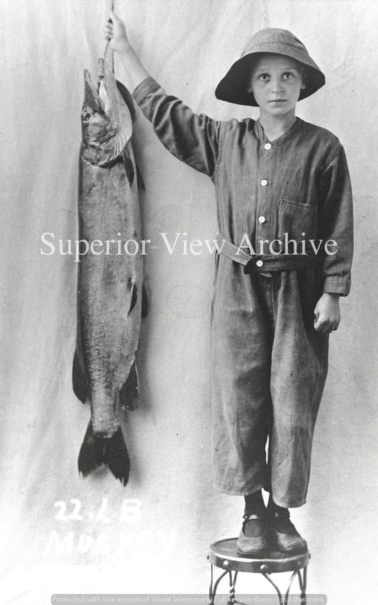Vintage Fishing Little Girl 22 Pound Musky Giant Fish Huge Muskie Muskellunge