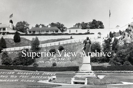 Father Marquette Statue