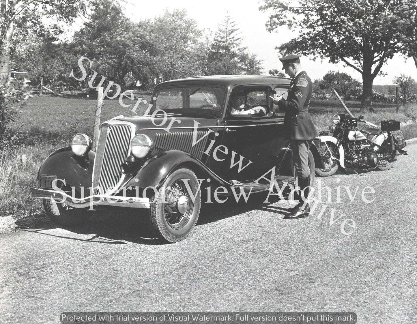 Michigan State Police Harley Davidson Motorcycle Cop Giving A Ticket Uniform