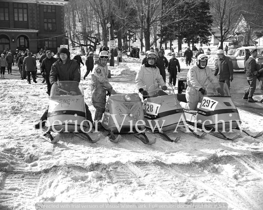 Vintage Bombardier Ski-Doo Snowmobile Racing Team Photo 1960 Helmets Goggles